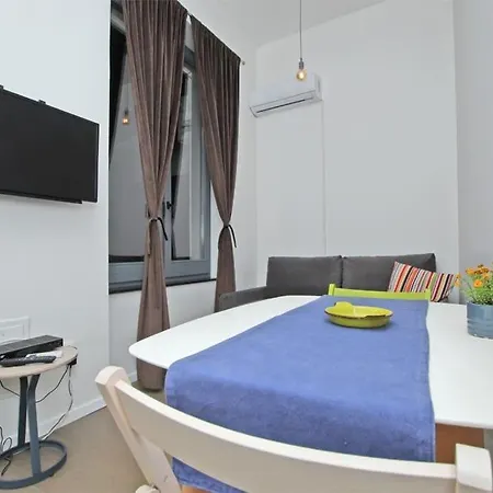 Apartman West In The Heart Of *